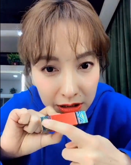 被称为“万能”的口红, 却因价格便宜一直被看不起, 吴昕: 我用了7年