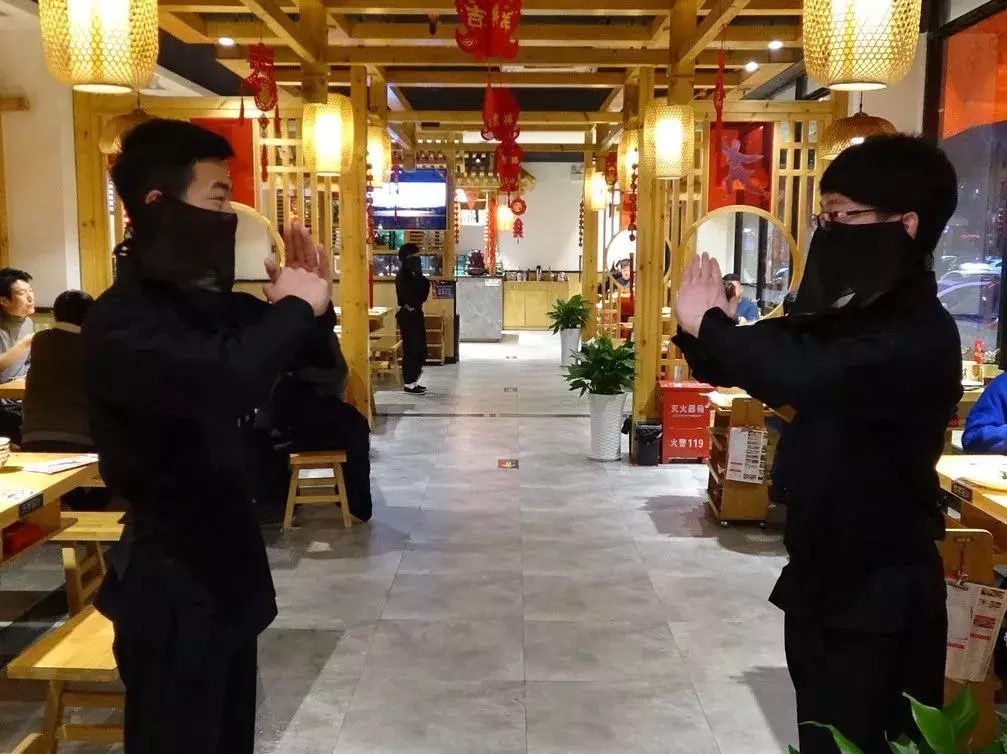 春节不打烊丨2019老版火锅陪您过新年, 晚市全场菜品5.8折!