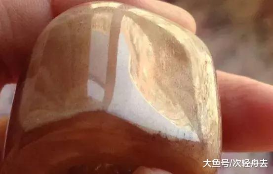 ＂盘了7年的猪骨，比玉还润泽，果然万物皆可盘啊＂