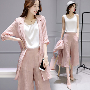 母亲节将至，若不差钱，给妈妈挑款“时尚套装”，气质减龄