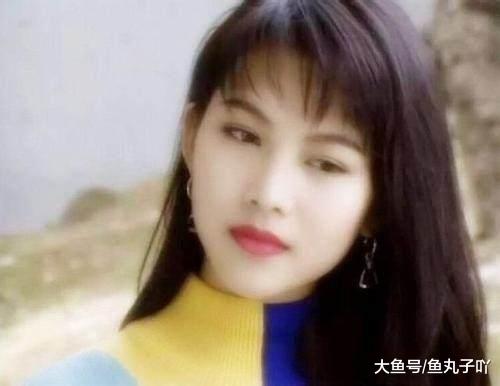张柏芝18岁，刘亦菲18岁，王祖贤18岁，都不及她的18岁！