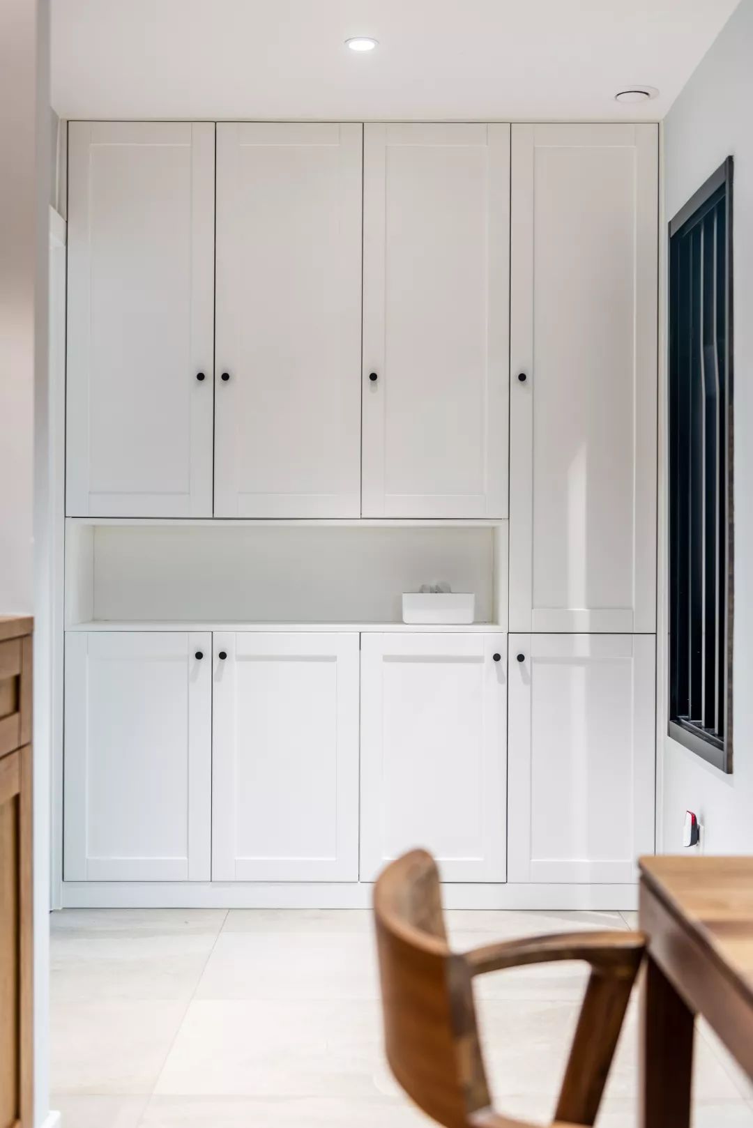 140㎡简约原木风，年轻人的家，就该如此舒适自然