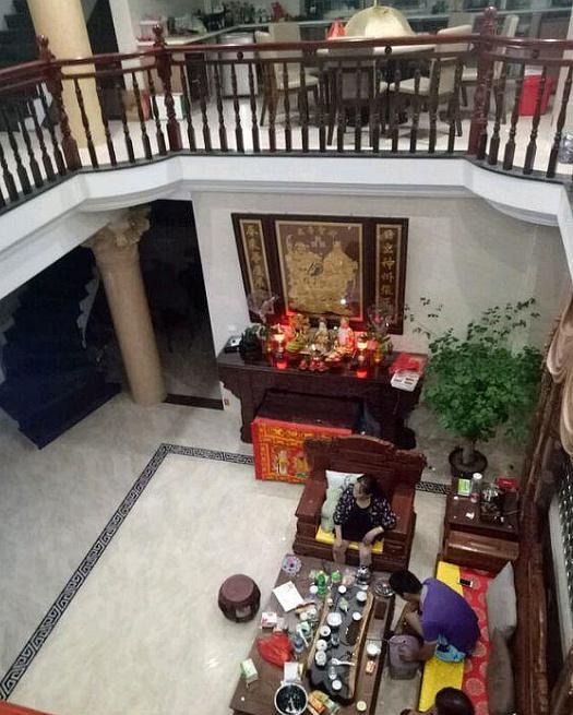 舅舅回农村盖4层别墅，花180万没贷款，全村人都羡慕得眼睛发红！