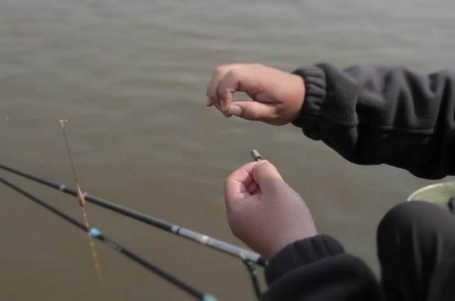 你还不知道？铅坠只要换换“地方”，咬钩率高到你怀疑人生