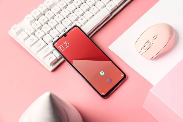 iQOO Neo 855到底值不值得买？看完这些之后再做决定