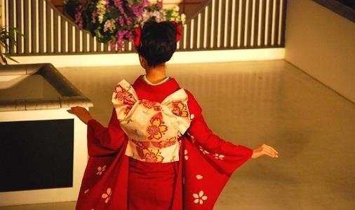 中国游客去日本旅游，评价：哪里都好，就是一到晚上让人受不了！