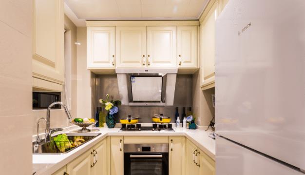 看冰箱的摆放位置，就知道你家是富是穷了！摆不对财神不理睬你！