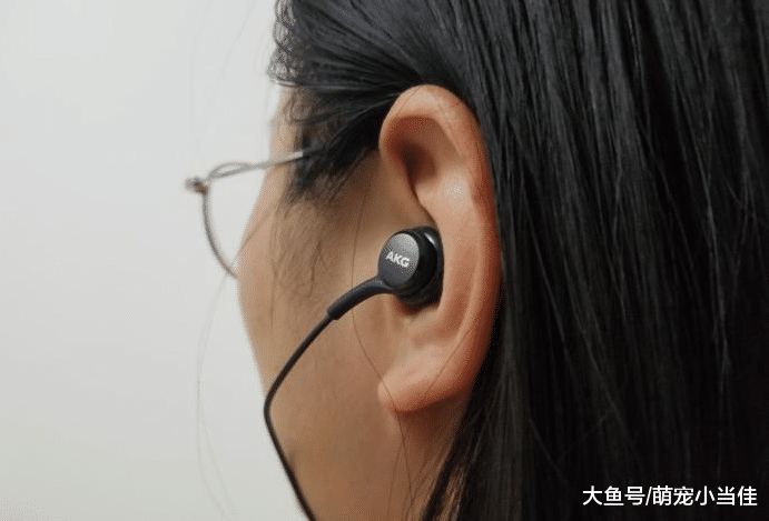 耳机为什么还要区分左右呢, 戴了这么多年耳机, 今天终于搞懂了