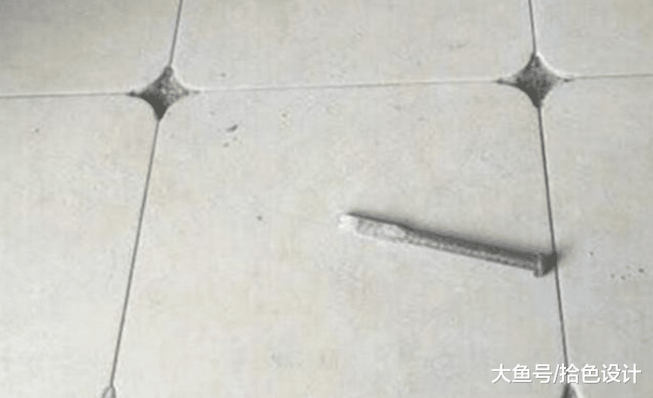 地砖有问题，师傅同意返工，可没想到铲掉后他会这样要求