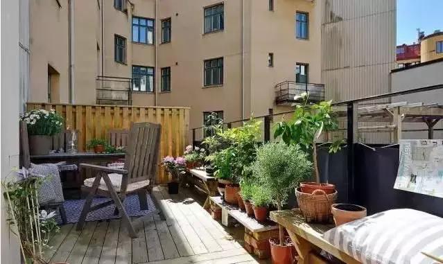 买顶楼就是好，一个露台那么漂亮，买到就是赚到！