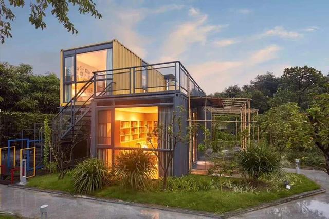 别再用砖盖房子了，这种材料3天就能盖个大别墅，价格便宜还坚固