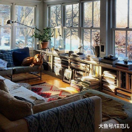 要什么大书房啊，客厅1㎡就能搞定