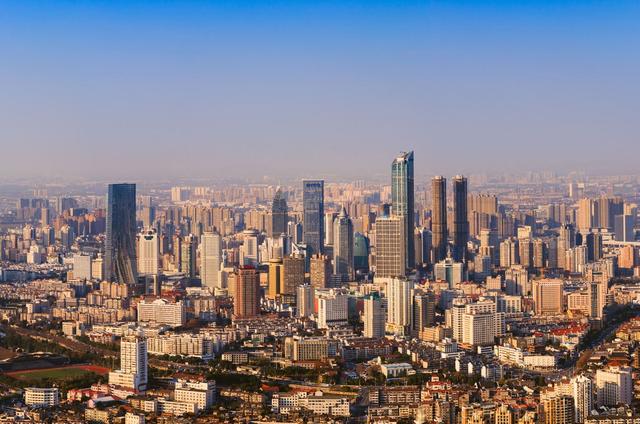 房子不能成为我们的财富，专家：这样的观点是糊弄民众