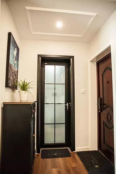 剩男为相亲买54㎡小户型，客厅缩小两倍，硬把一居室改造两室一厅！