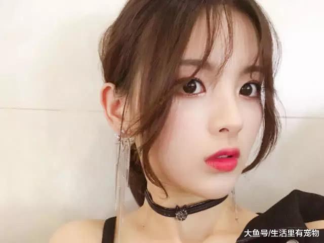 知道杨超越好看，没想到素颜也这么好看，网友：哭也好看！