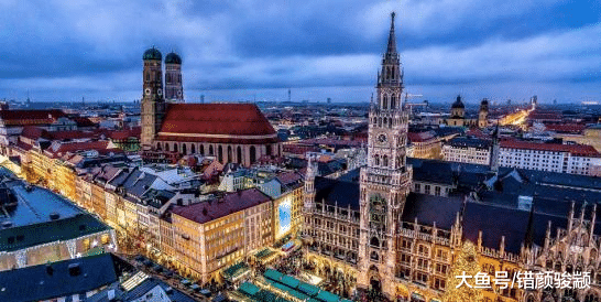 世界上最小的國家，國民和總統是同一個人，走出房門就出國！