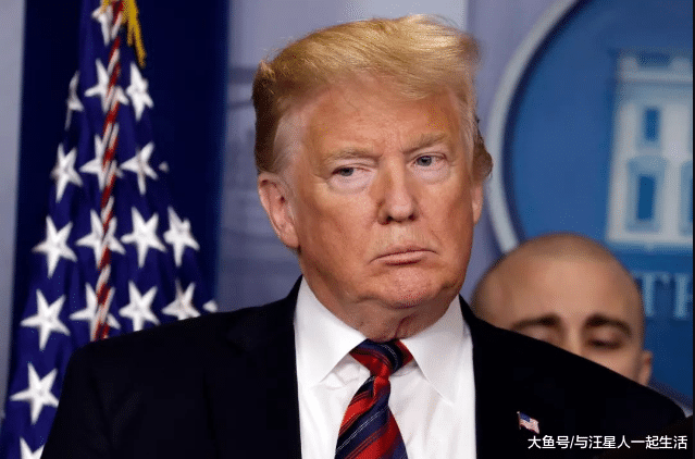 特朗普最不想让公众看到的第一夫人图片，原来你是这样的梅拉尼娅