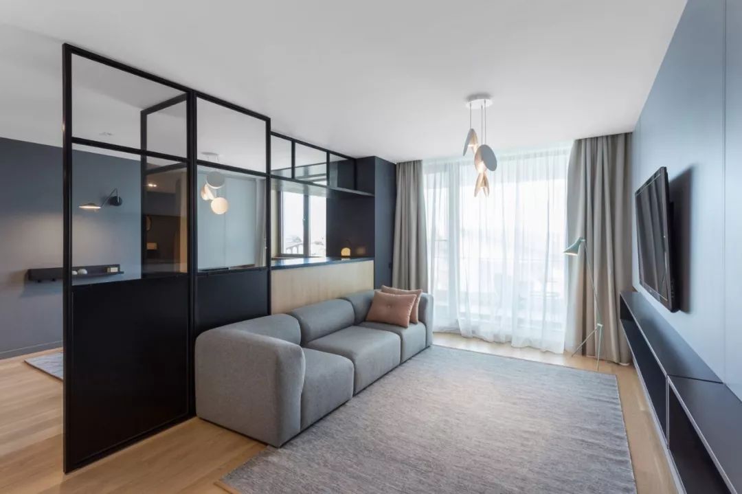 别一说隔断就只想到墙，这些隔断设计会更实用，还时尚又美观！