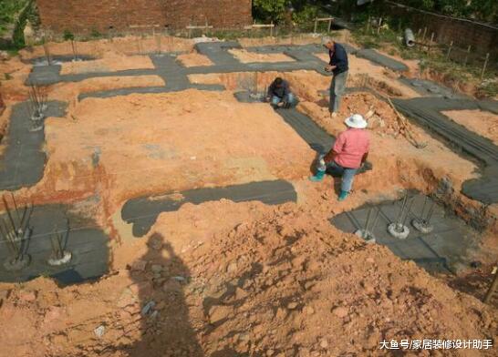 水田上砸12万做静压桩为了图安心，朋友说这地基可抗12级地震
