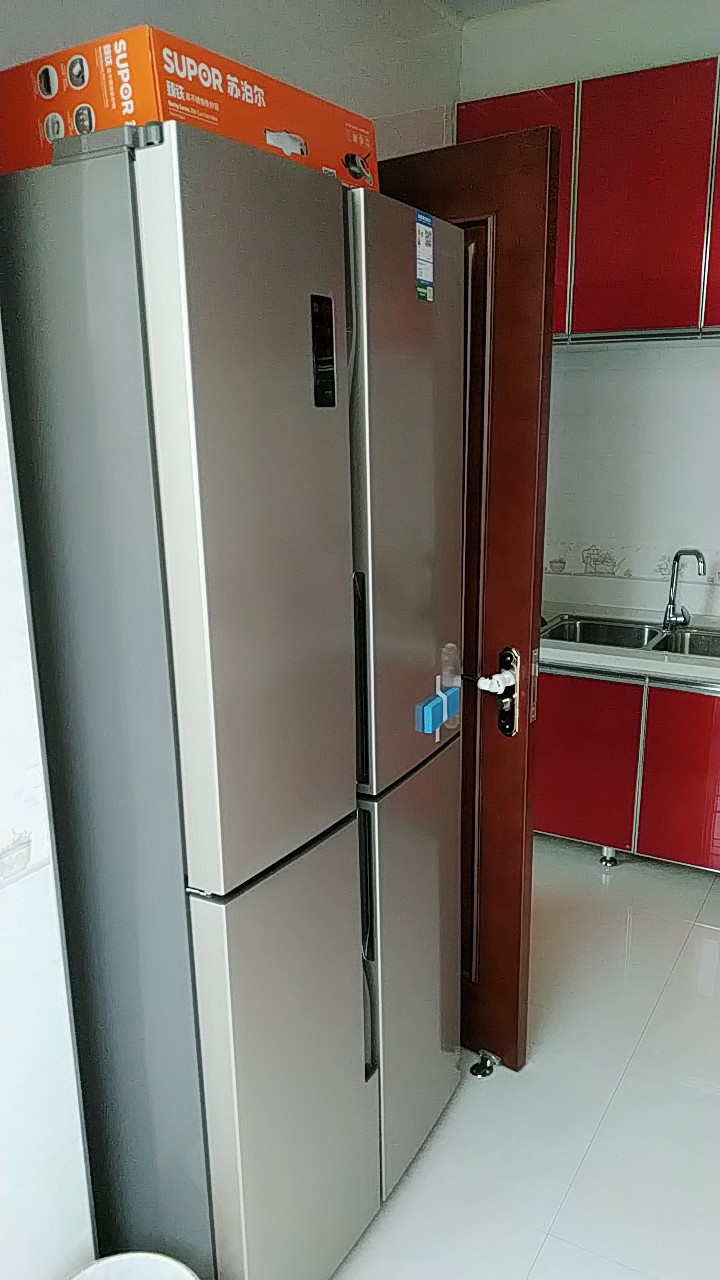 冰箱选得薄，整体效果好！