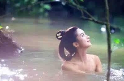 古代的女性多久才会洗一次澡？