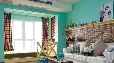 阳台与客厅相连要这样装，否则，装错毁阳台！