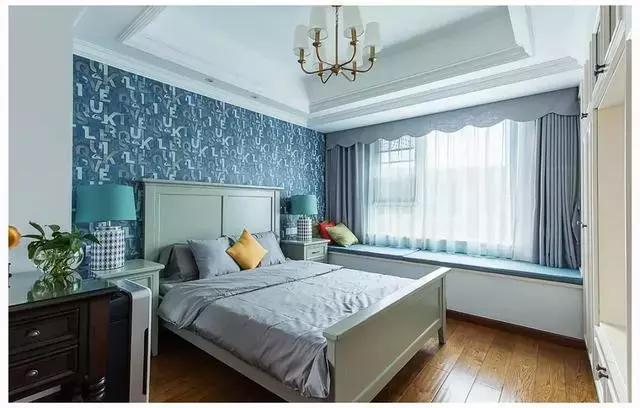 轻奢靓丽的简欧三居室，开门见厅的户型同样能做到完美的入户收纳