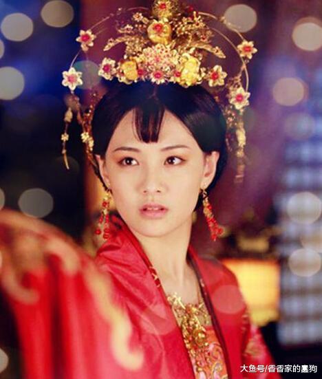 大臣妻子怀孕，皇帝知道后断言：怀的一定是女孩，果然如此