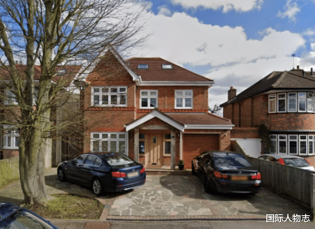 英国千万豪宅中装了数百个插座，网友疑惑：这是准备办电工学校？