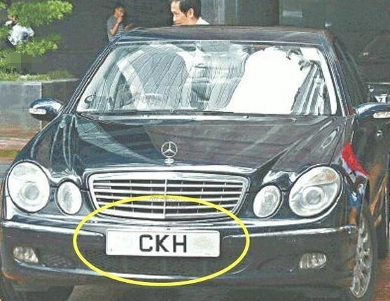 ＂李嘉诚的车到底有多贵？10辆迈巴赫都换不到，光玻璃就6厘米厚＂＂