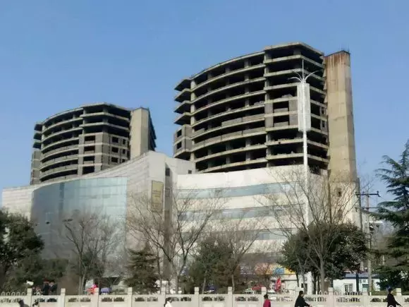 这几个致命烂尾楼 一个都没见过的可能是假石家庄人~