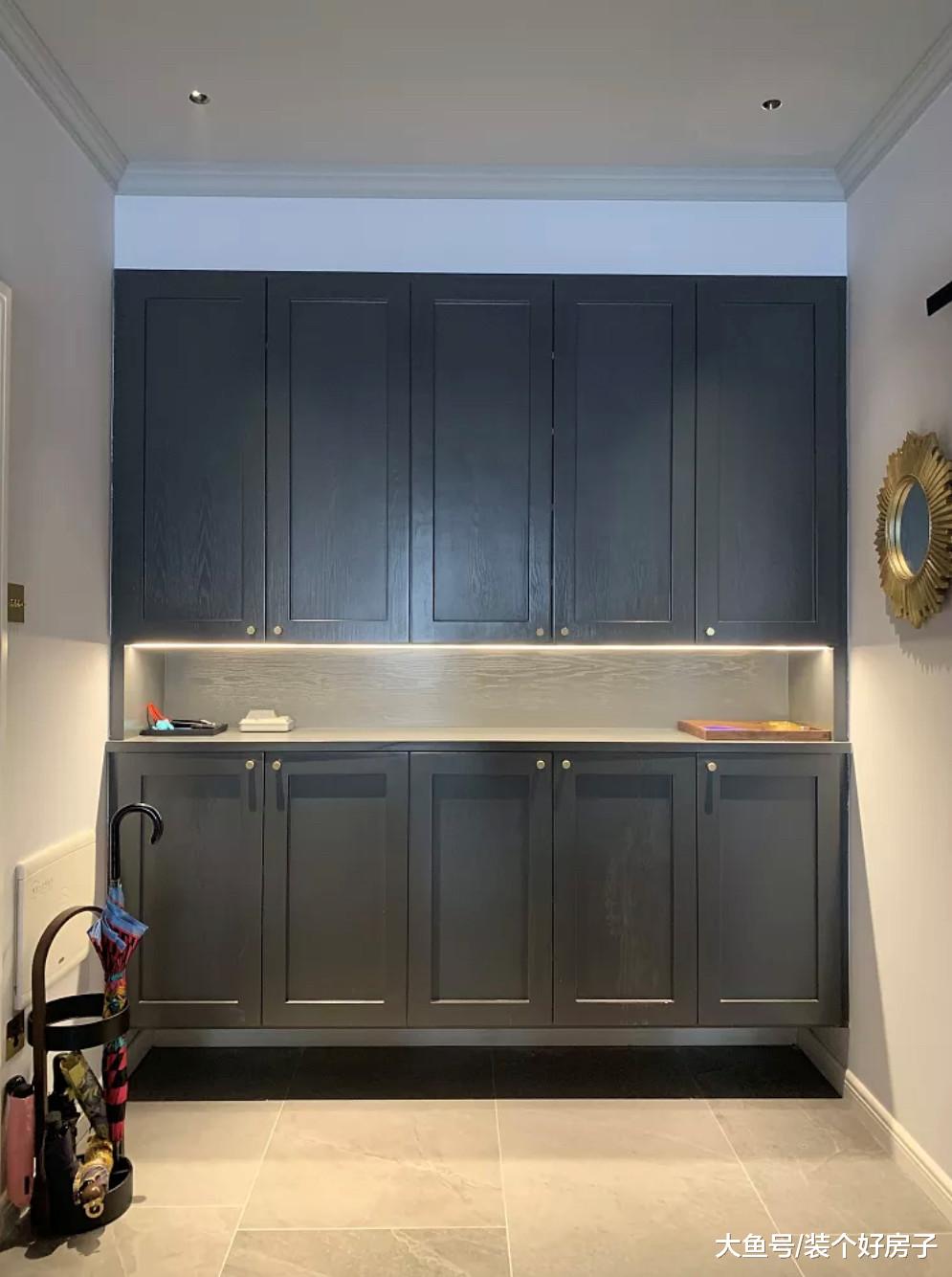 配色高级，坐拥3个超大衣帽间，她180㎡的家看起来就很贵！