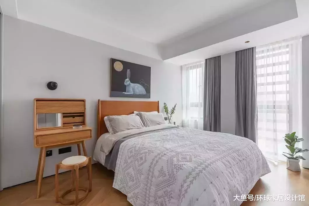 曬曬同事新房，第一次見電視柜做嵌入式，省空間又實用！