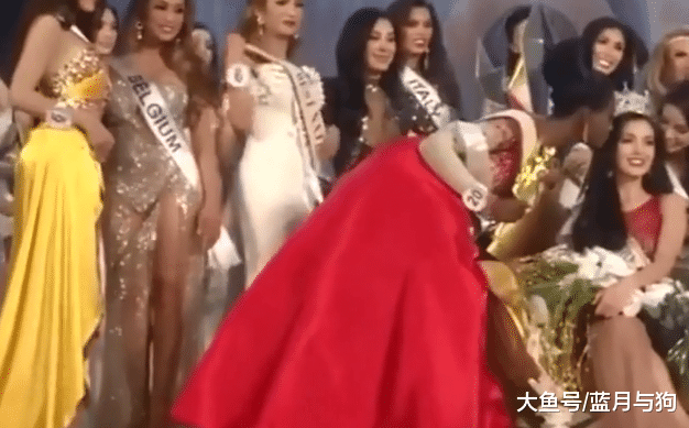 泰国最小人妖，12岁小男孩只靠一门技术，发财致富