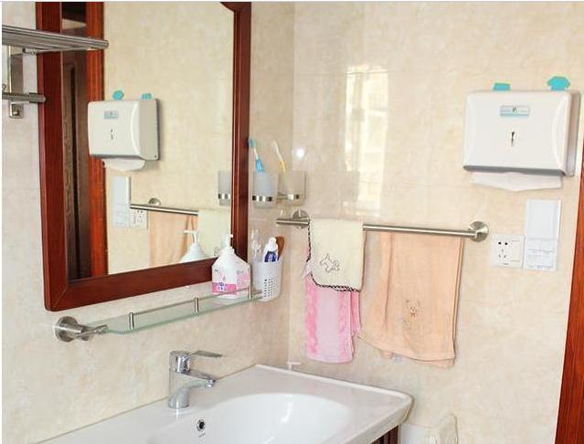 留守父母自己装新房，7万搞定大气中式风，在城里肯定装不下来