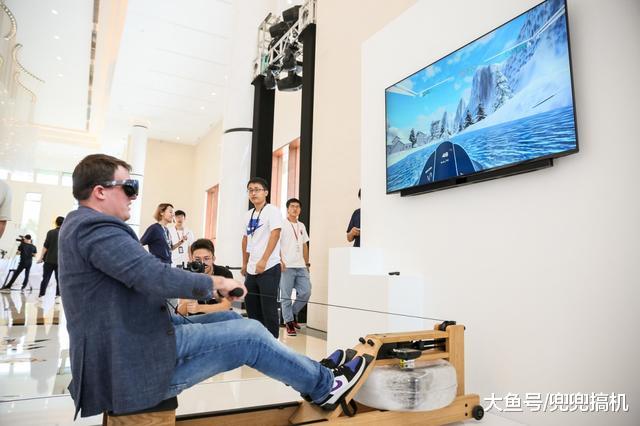 5G时代华为持续发力布局VR市场 HUAWEI VR Glass眼镜重构世界