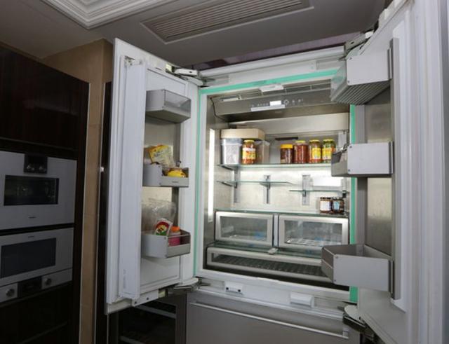 刚刚，杭州武林壹号4000万豪宅被查封！因家里东西太多暂不腾退！房主一脸无所谓：我们做生意的都这样…