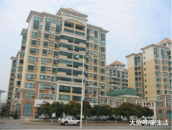 买房和现金哪个未来会更保值？听行内人一说，不少人都是做错的