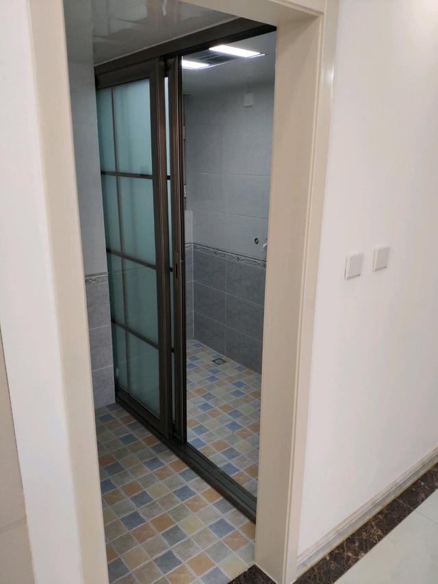 请做装修设计的舅舅装修，花了6W，打扫干净晒晒，这样亏了吗？