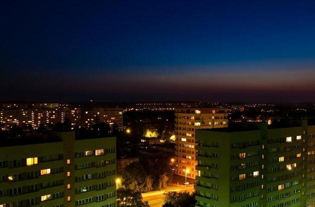 房价下跌趋势逐渐向三四线蔓延，两个原因将限制未来房价继续上涨