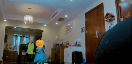 带你看看何洁住的豪宅，如今只能住普通的房子，生活依然过得去