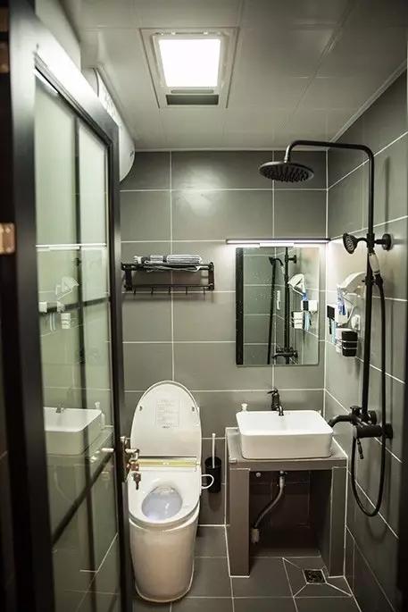 剩男为相亲买54㎡小户型，客厅缩小两倍，硬把一居室改造两室一厅！