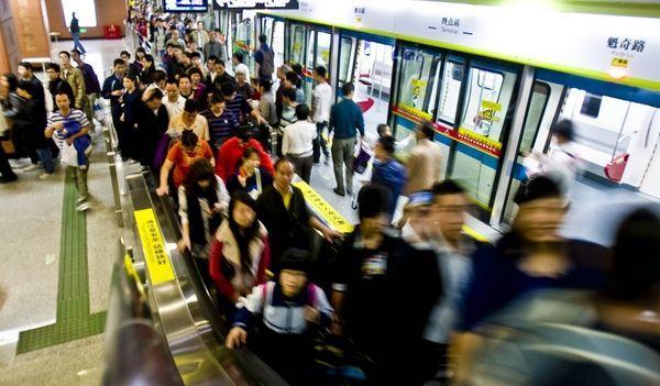 2019国人工资报告：8成人工作十年月薪不过万，这才是真实的生活