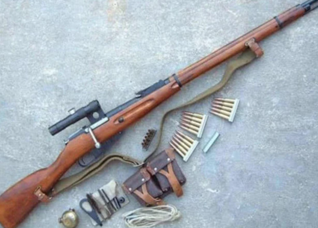 如果你是一名狙击手，以下武器4选1，网友：必须选图4啊！