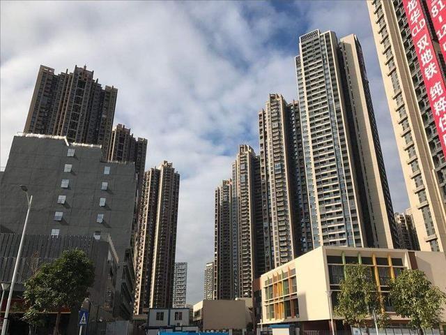 售楼部员工套路：你能买什么样的房子，从你一进门就能看出了