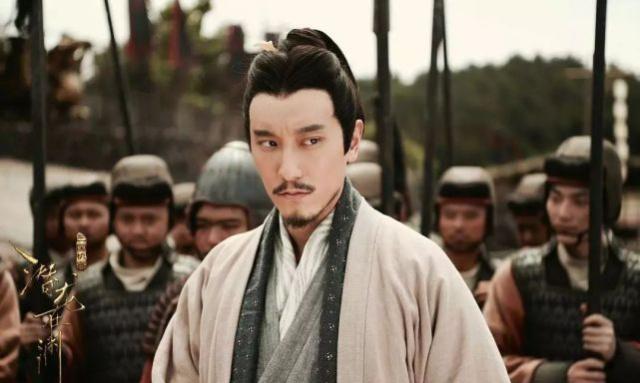 郭嘉不死卧龙不出，其实后面还有一句，此句左右了三国历史的走向