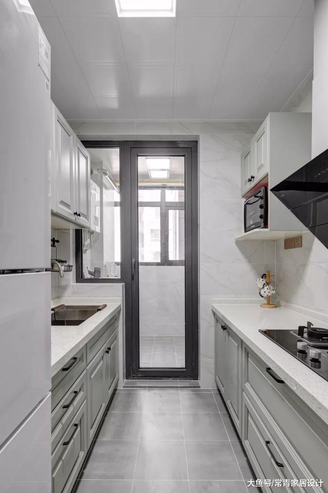 80㎡简美风两居室，素净淡雅、唯美浪漫，也不失华丽与精致感