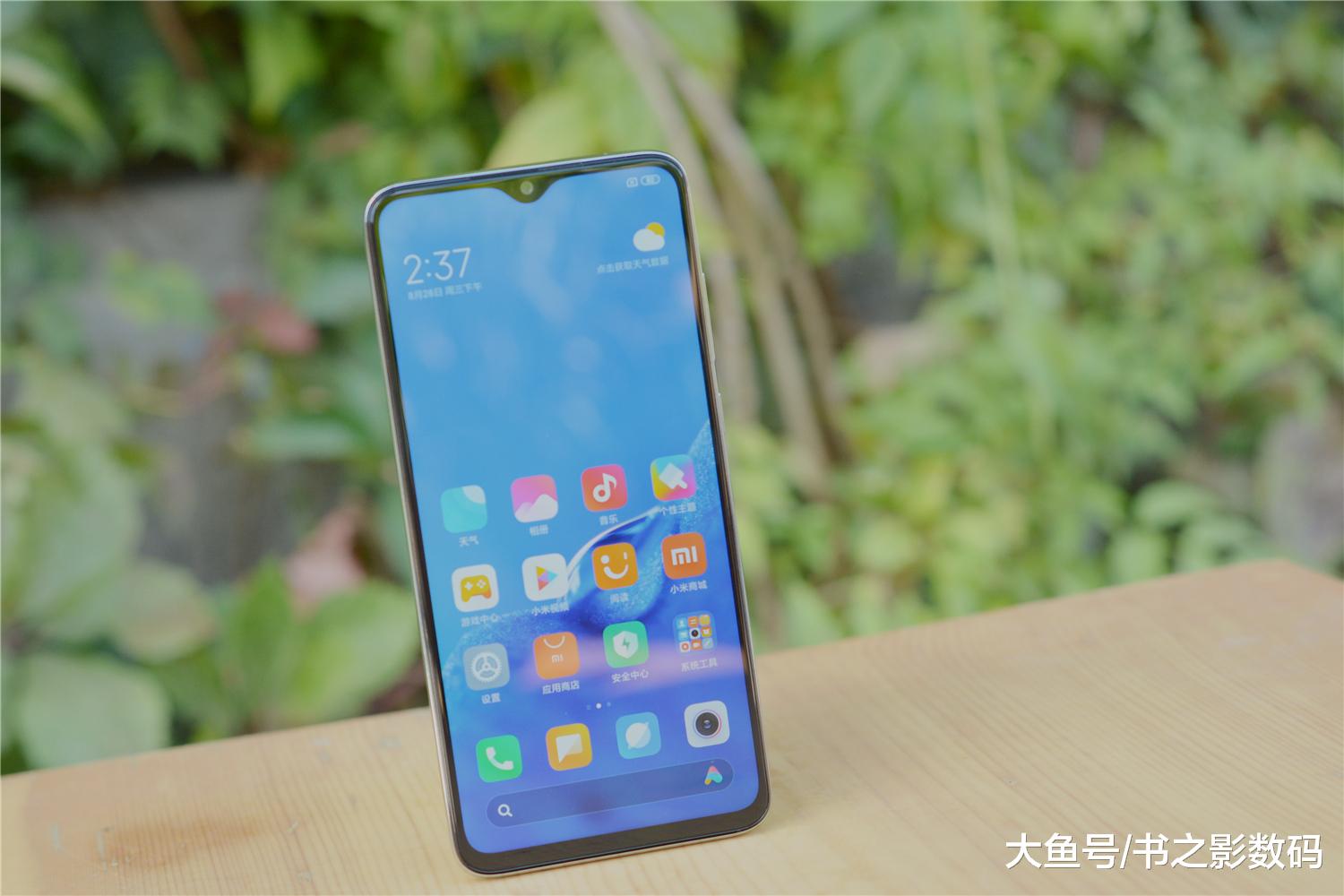 6+128GB跌至6+64GB价格，小米最热门千元机，再次成为性价比标杆