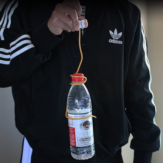 越来越多人不砸墙布线，太蠢！瞧下图这样做，整洁又美观，人人赞