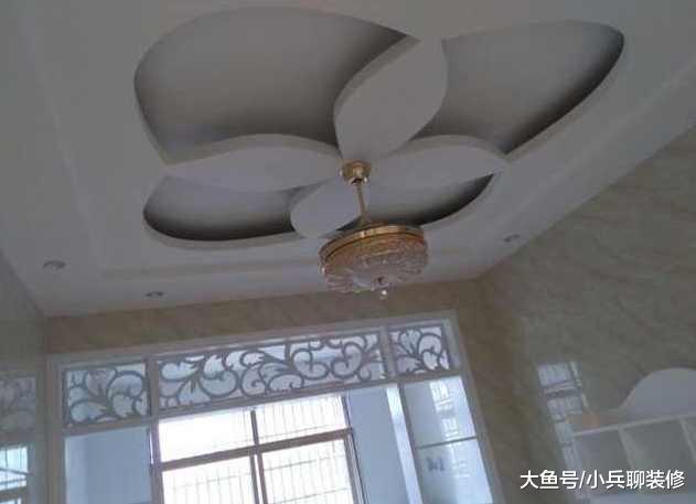 熟人裝修新房中，120平全包8萬，看到吊頂我當場就翻臉了！